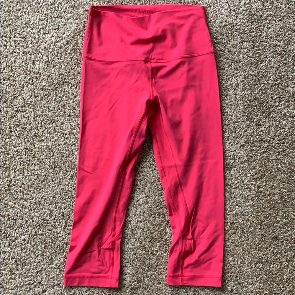 Hot pink lululemon align crops. EUC!!